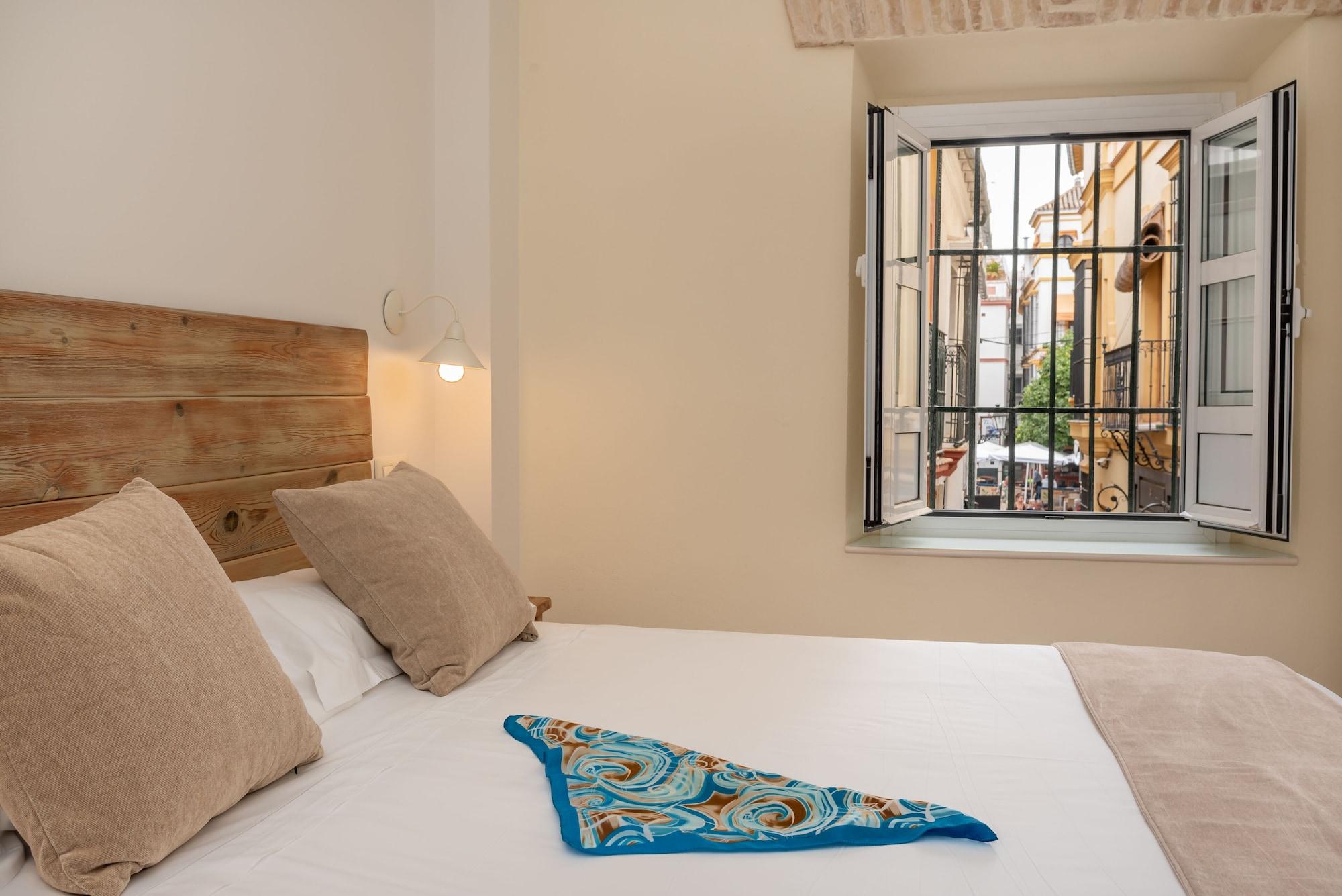Hotel Boutique Elvira Plaza Seville Luaran gambar