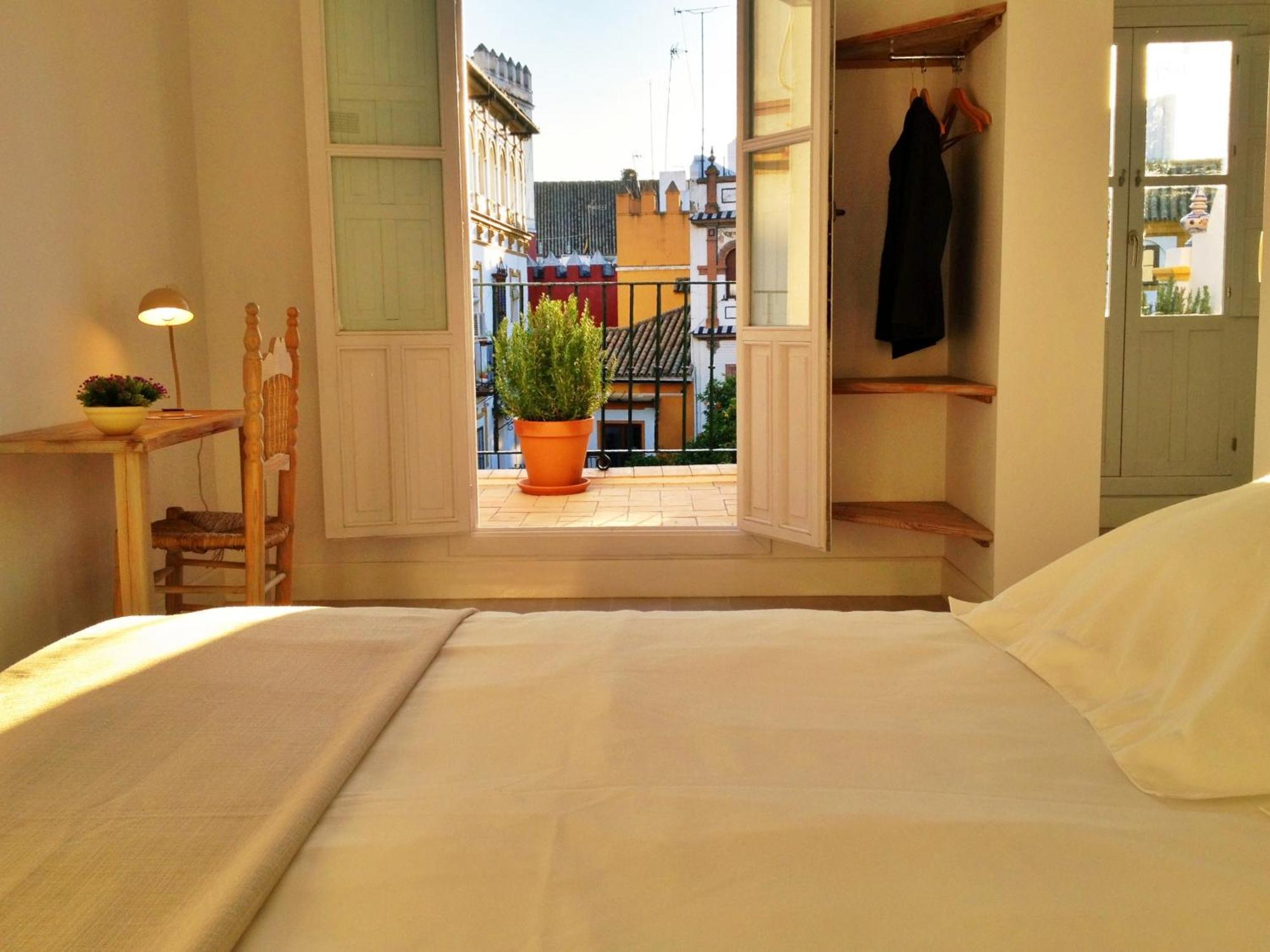 Hotel Boutique Elvira Plaza Seville Luaran gambar