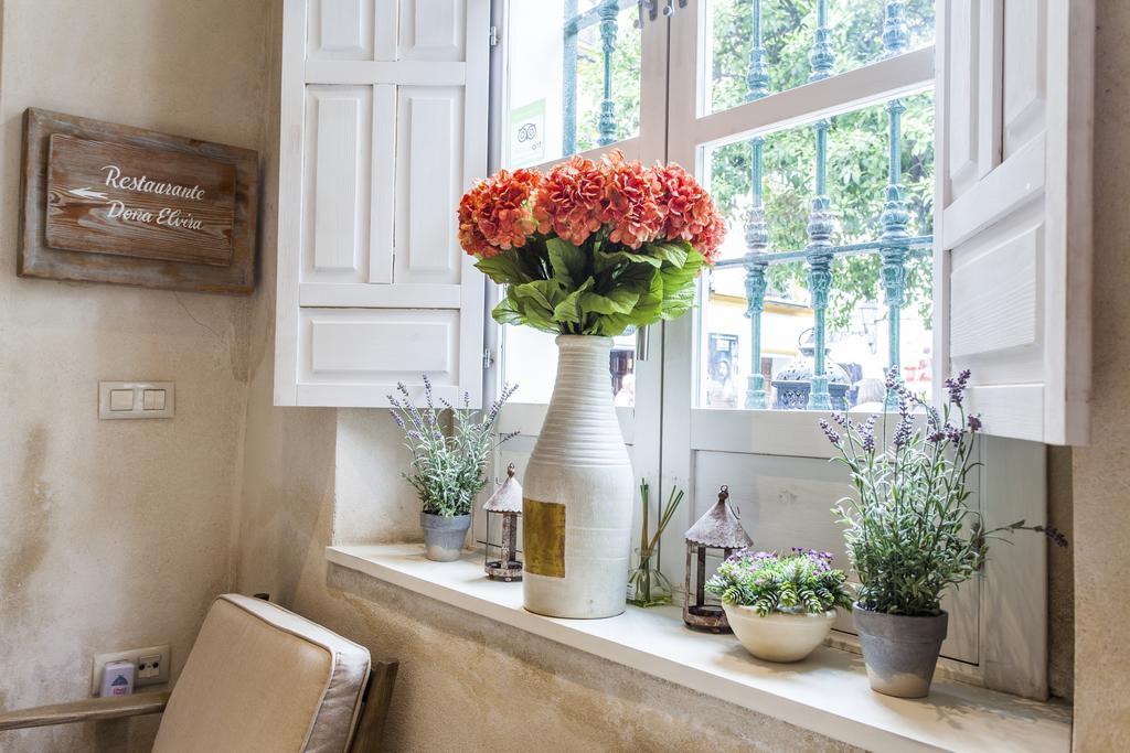 Hotel Boutique Elvira Plaza Seville Luaran gambar